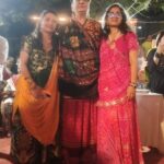 सिल्वर सिटी थीम्स सोसाइटी में पहली बार सजी डांडिया नाइट, लूसी बर्गेस की अध्यक्षता में निवासियों ने जमकर किया गरबा